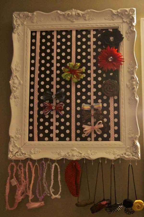 41 DIY Ideas To Brilliantly Reuse Old Picture Frames Into Home Decor