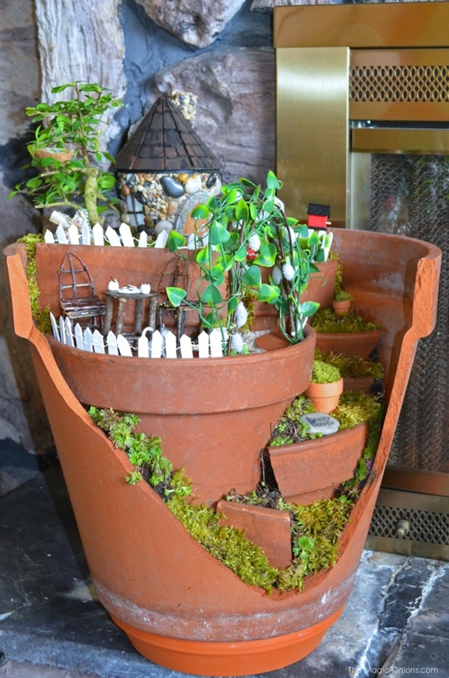 broken-pot-fairy-miniature -DIY-garden