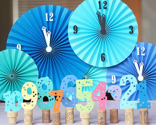 Featured image of post New Year Wall Decoration With Paper - New year illumination happy new yearkobiz.