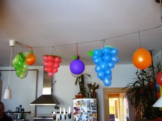 7 Lovable Very Easy Balloon Decoration Ideas - Sad To Happy Project