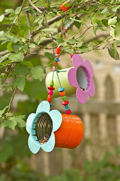 26 Easy DIY Bird Feeders That Will Attract Birds In Your 