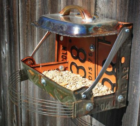 26 Easy DIY Bird Feeders That Will Attract Birds In Your Garden - Sad