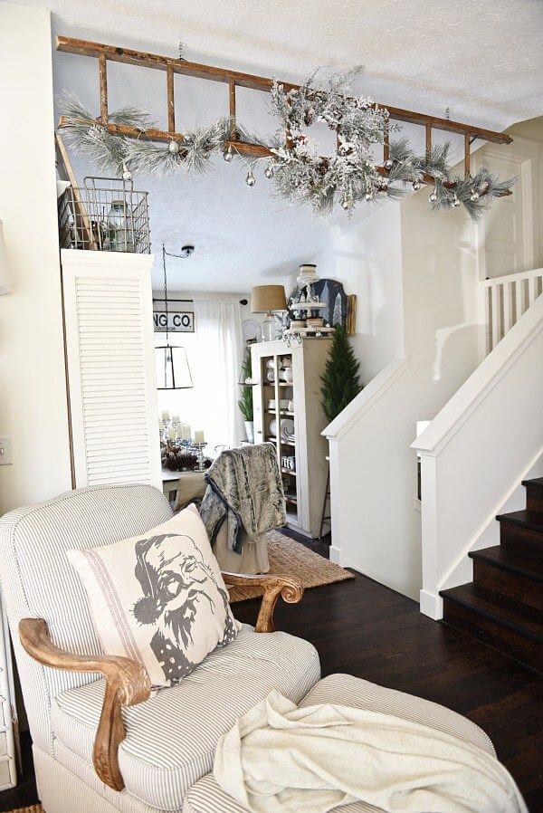 Repurposed Old Ladder Ideas