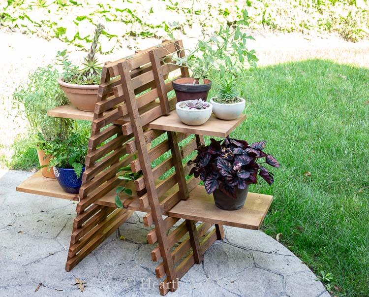 diy-outdoor-plant-stand-ideas-designs