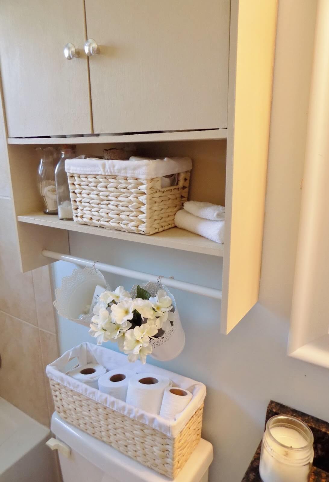 67 Small Bathroom Storage Ideas from Shelves to Baskets