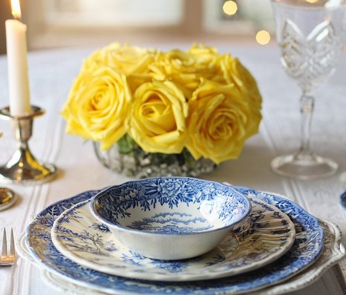 How to Host a Formal Dinner Party in Style