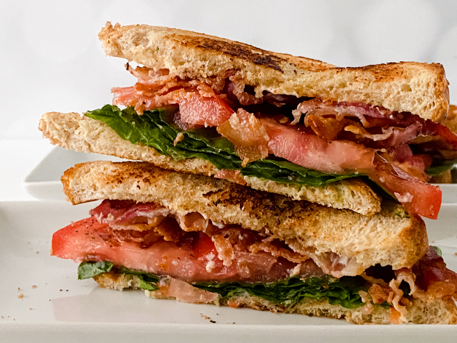 How to Make a Classic BLT Sandwich