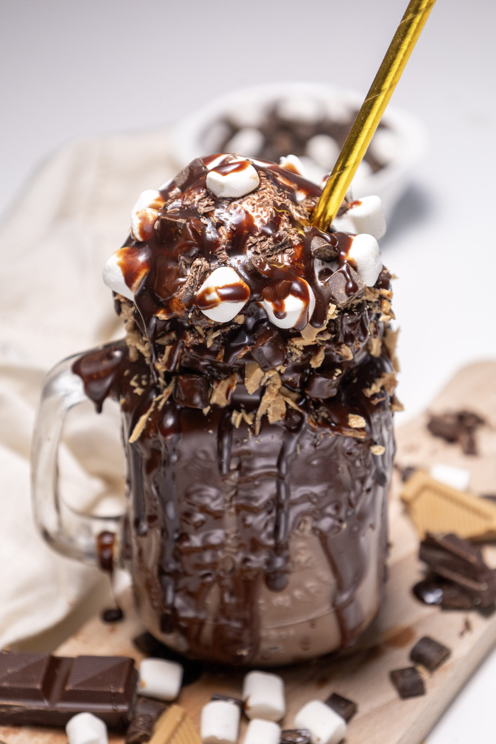 Chocolate Milkshake (Freakshake Recipe)